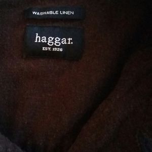Haggar men's casual button-down shirt
